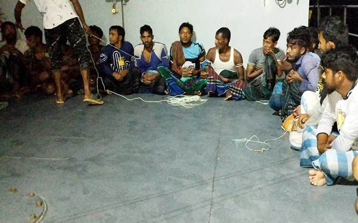 চাঁদপুরে জাটকা ধরায় ৬০ জেলে আটক, ৪৪ জনের কারাদণ্ড